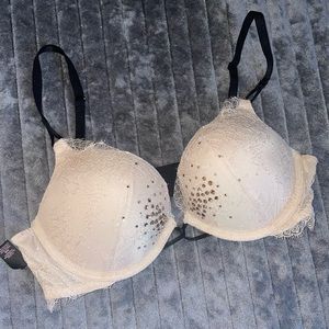 Victoria’s Secret Bra
